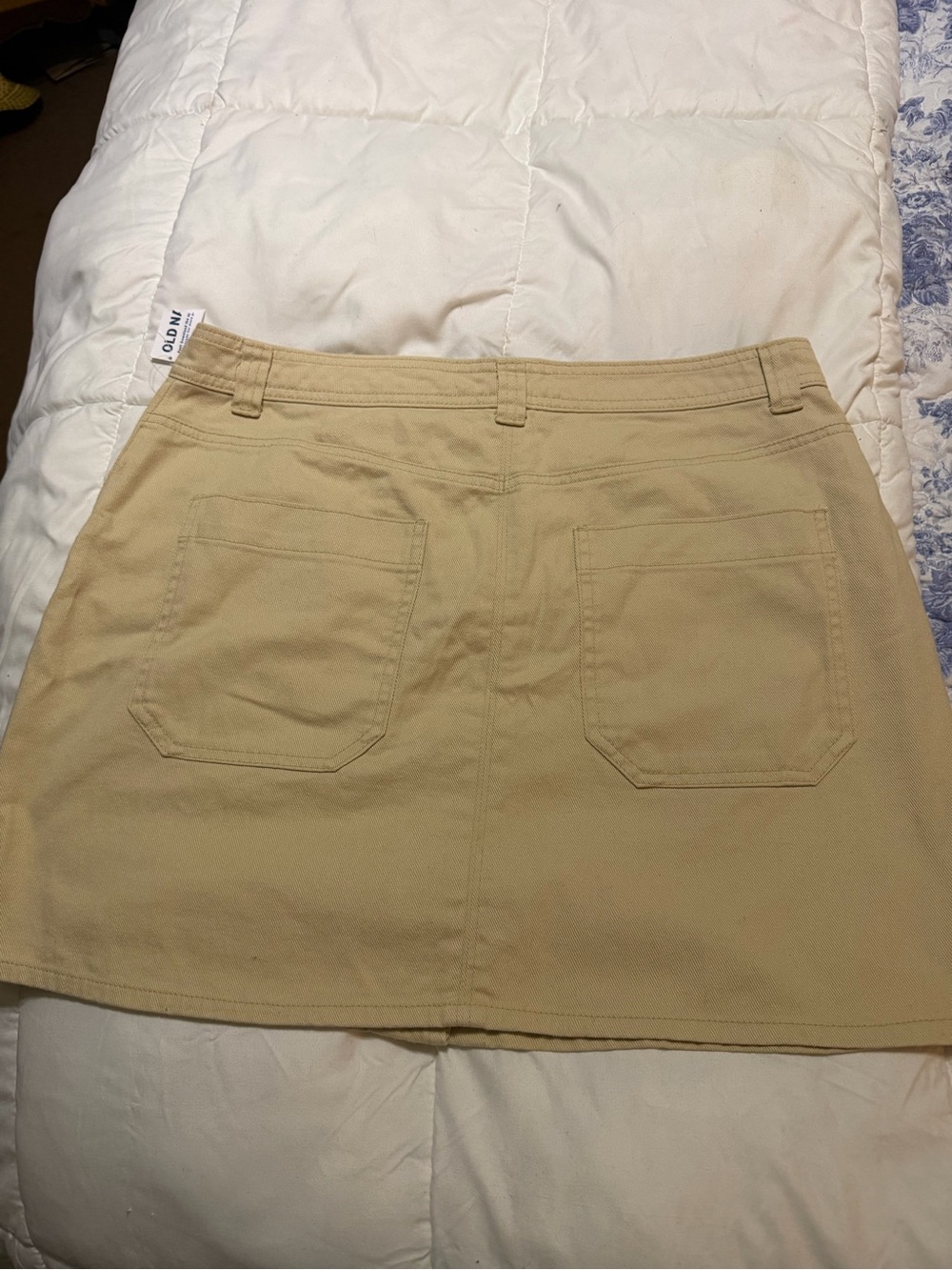 Old Navy Beige Button-Front Mini Skirt - Picture 2 of 6